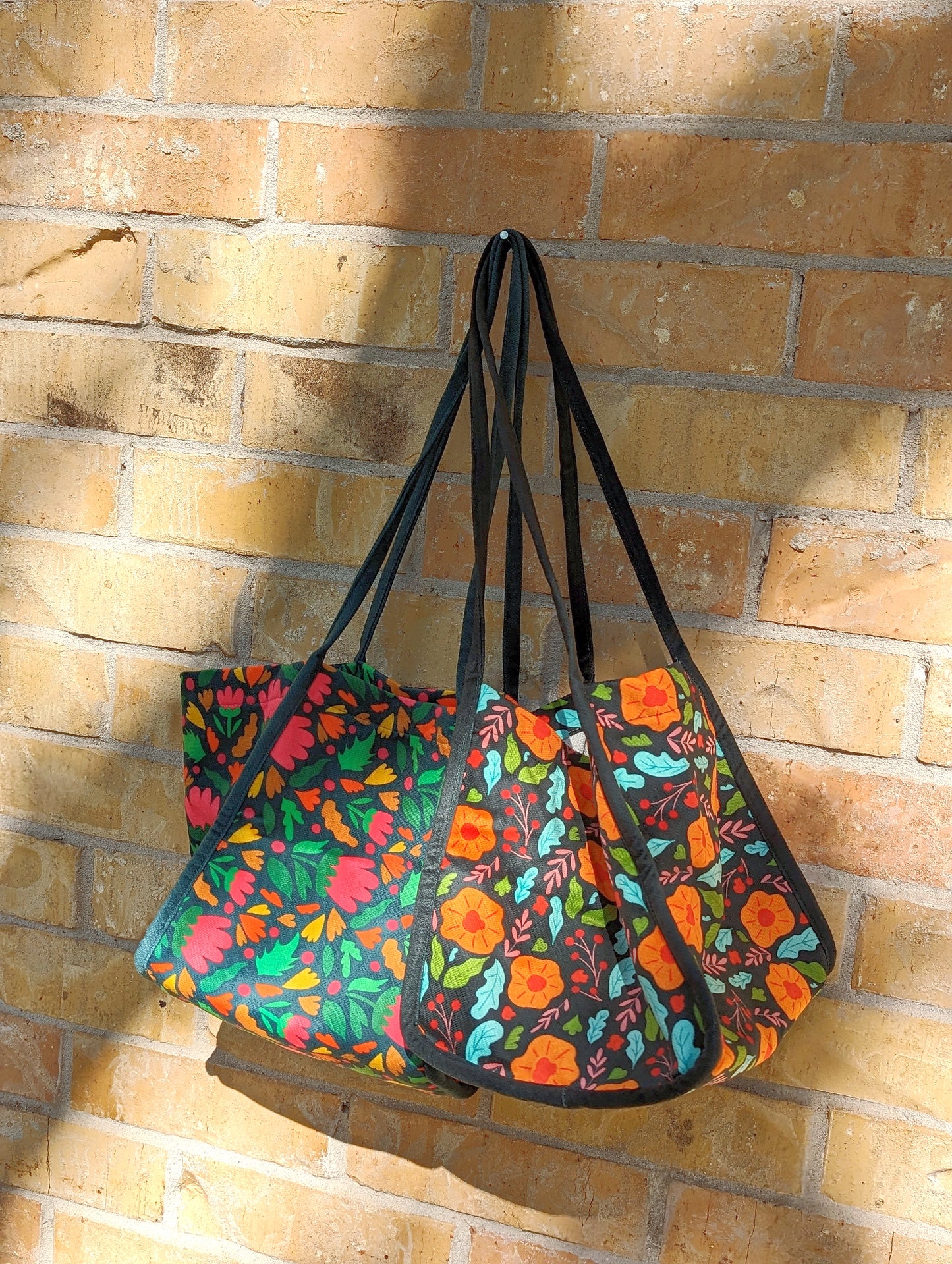 Flower Pattern Fortune Ingot Bag – Lucky Gold Ingot Pouch for Money & Good Fortune