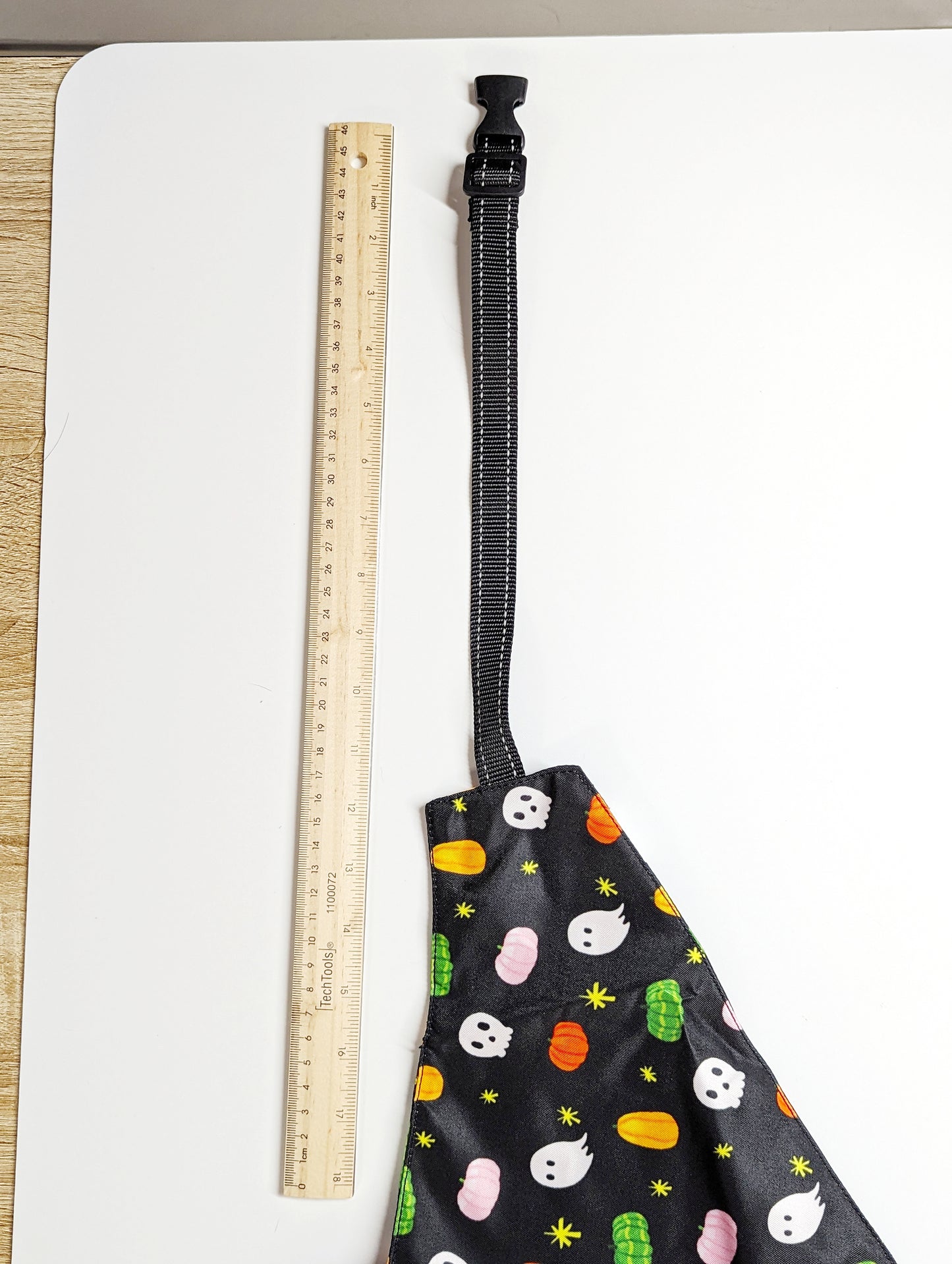 Halloween Dog Bandana – Double-Sided, Waterproof, Adjustable Buckle | Kawaii Ghost, Pumpkin, Skull & Star Pattern